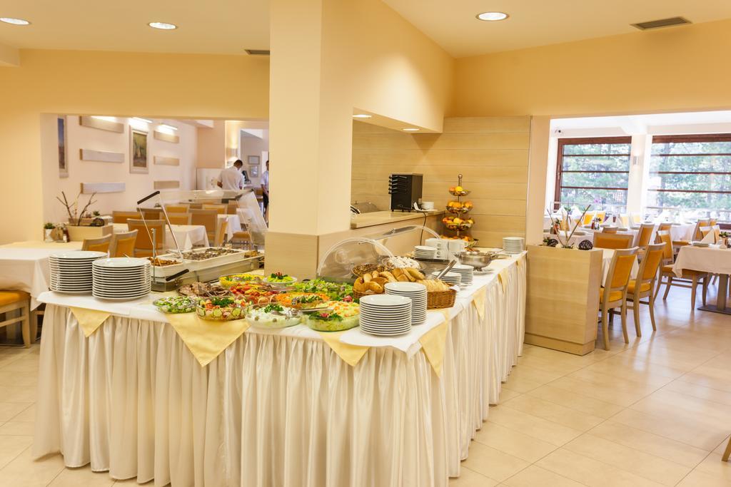 Dunav Turist Inn ซลาตีบอร์ ภายนอก รูปภาพ