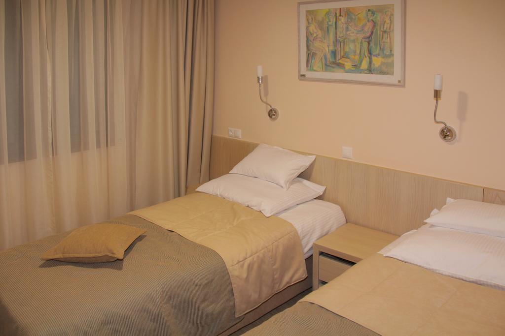Dunav Turist Inn ซลาตีบอร์ ห้อง รูปภาพ