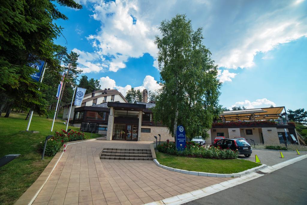 Dunav Turist Inn ซลาตีบอร์ ภายนอก รูปภาพ